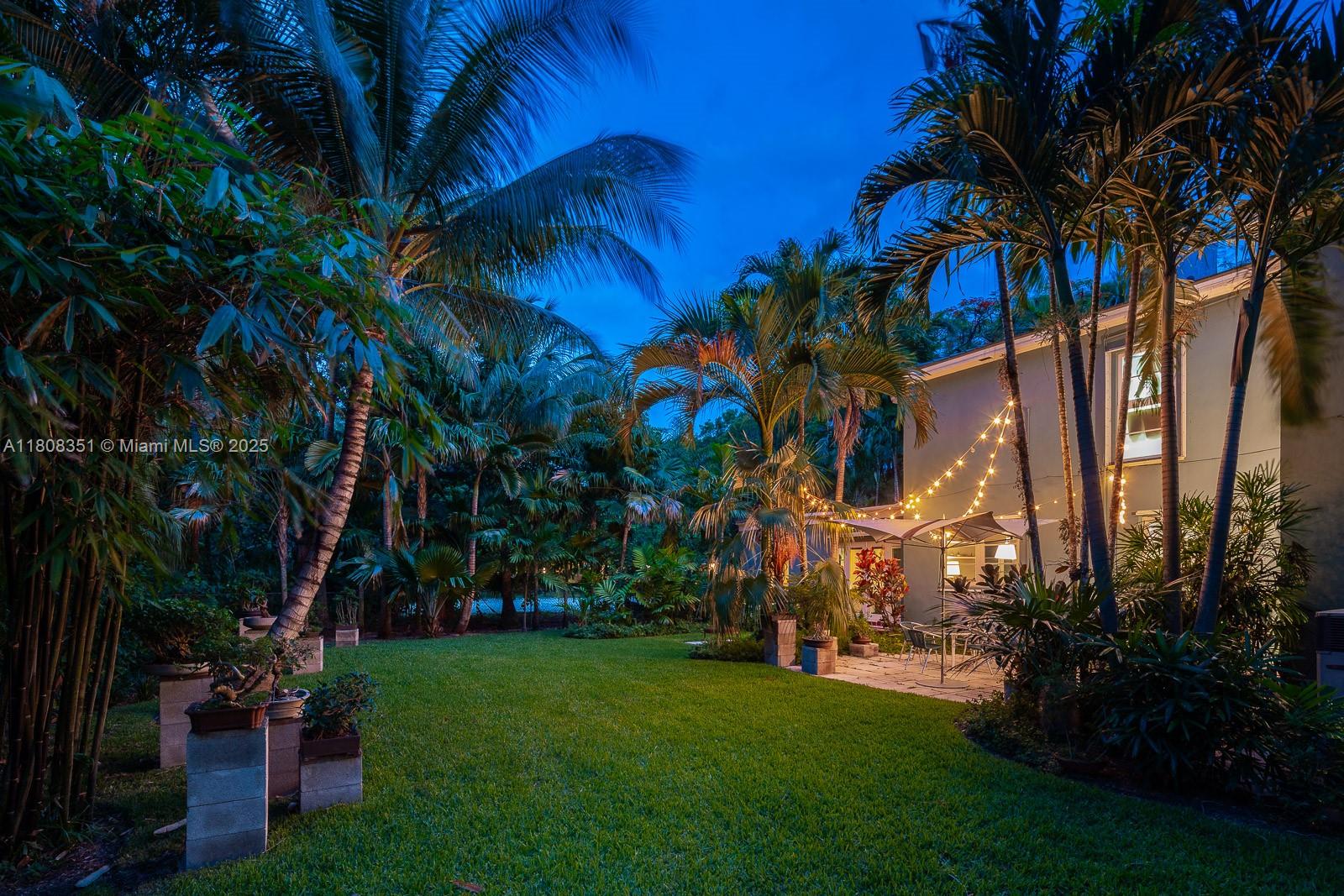 3245 Riviera Dr, Coral Gables, Florida image 30