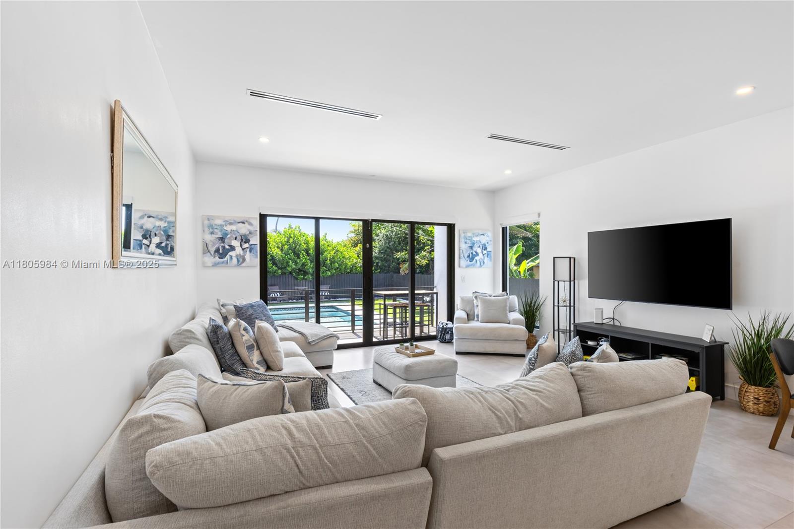 1116 NE 10th Ave, Fort Lauderdale, Florida image 10