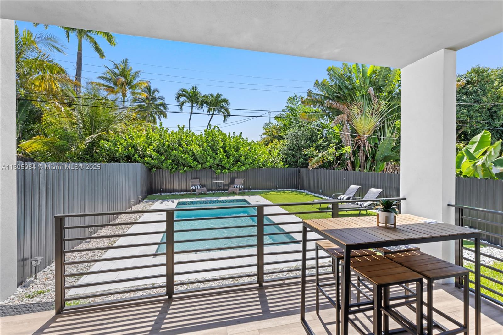 1116 NE 10th Ave, Fort Lauderdale, Florida image 11