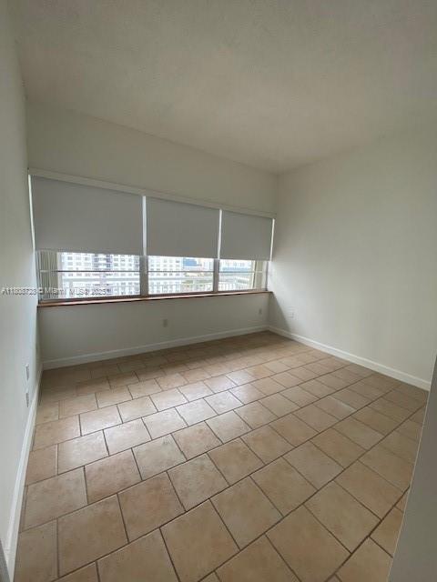 18061 Biscayne Blvd #PH02, Aventura, Florida image 20
