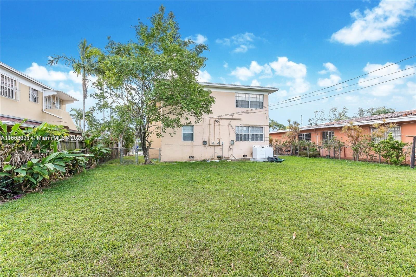 2361 NW 15th St, Miami, Florida image 2