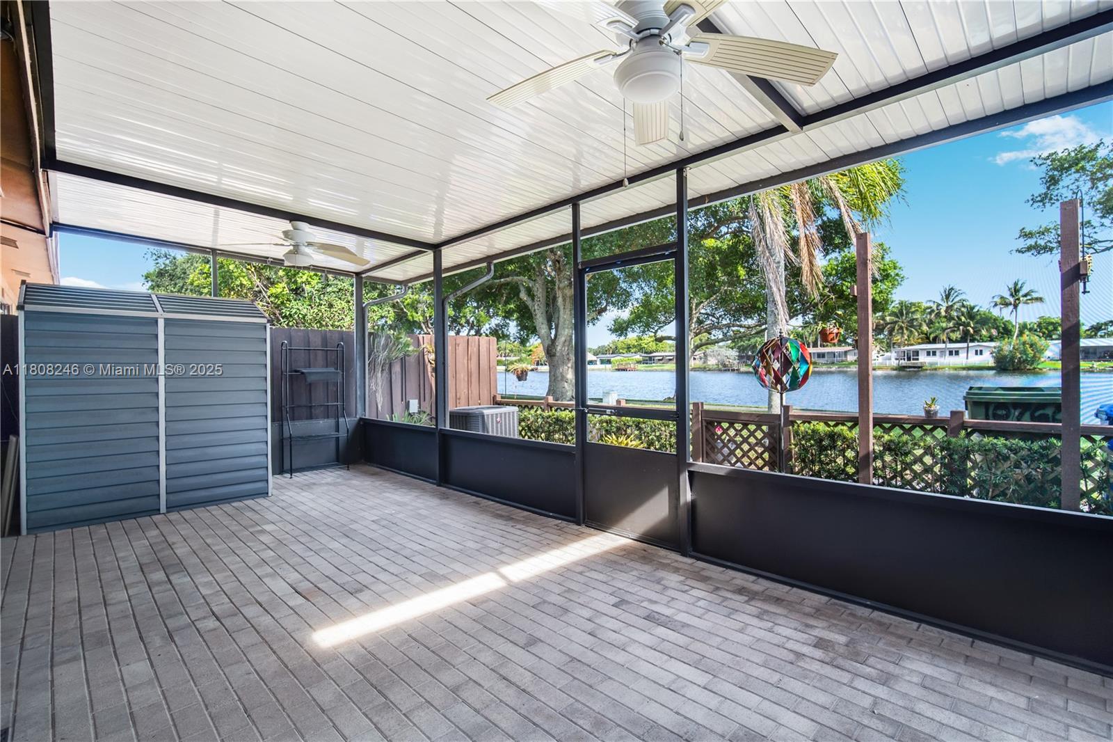 10760 Hickory Ave, Pembroke Pines, Florida image 32