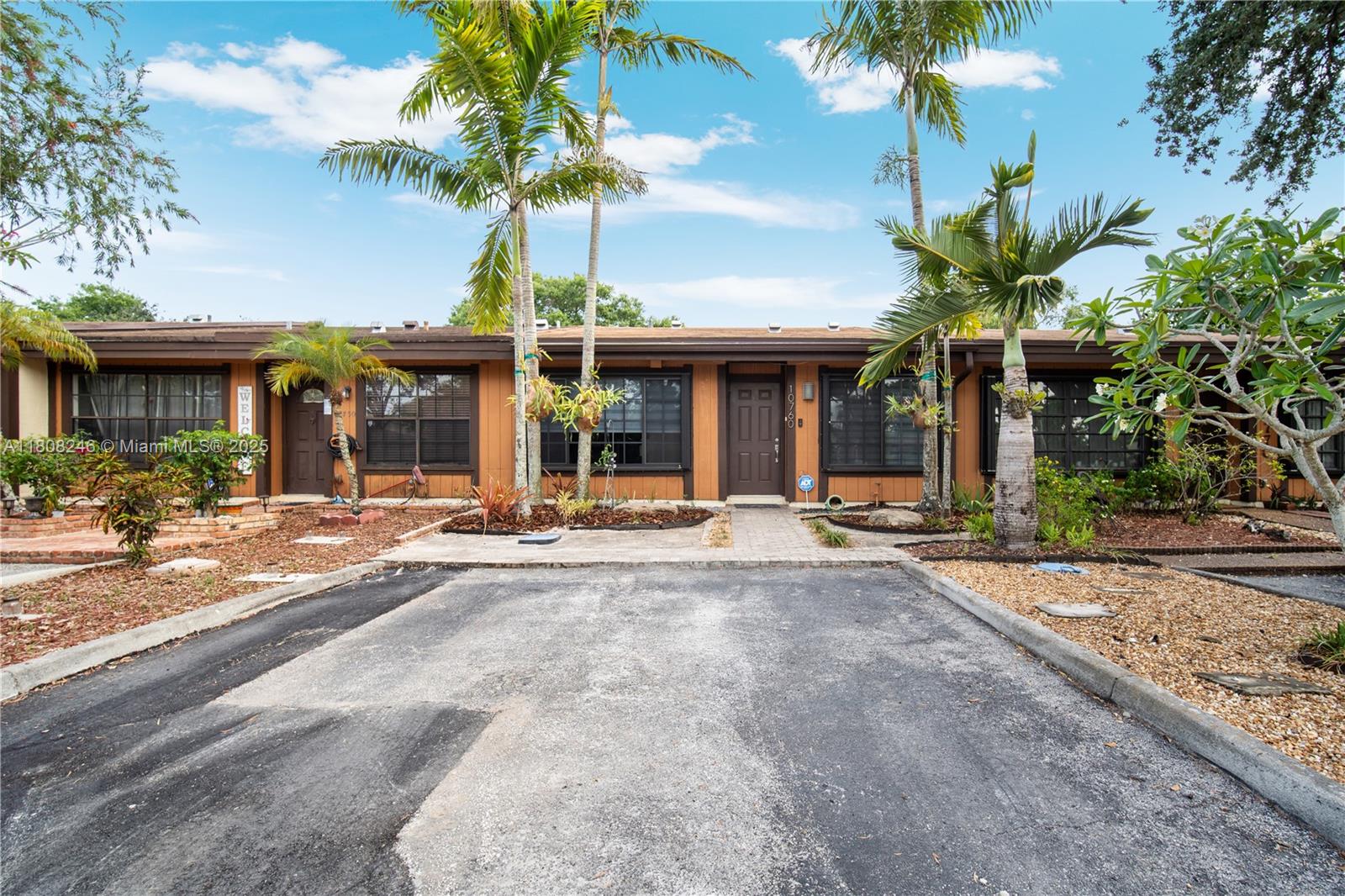 10760 Hickory Ave, Pembroke Pines, Florida image 33