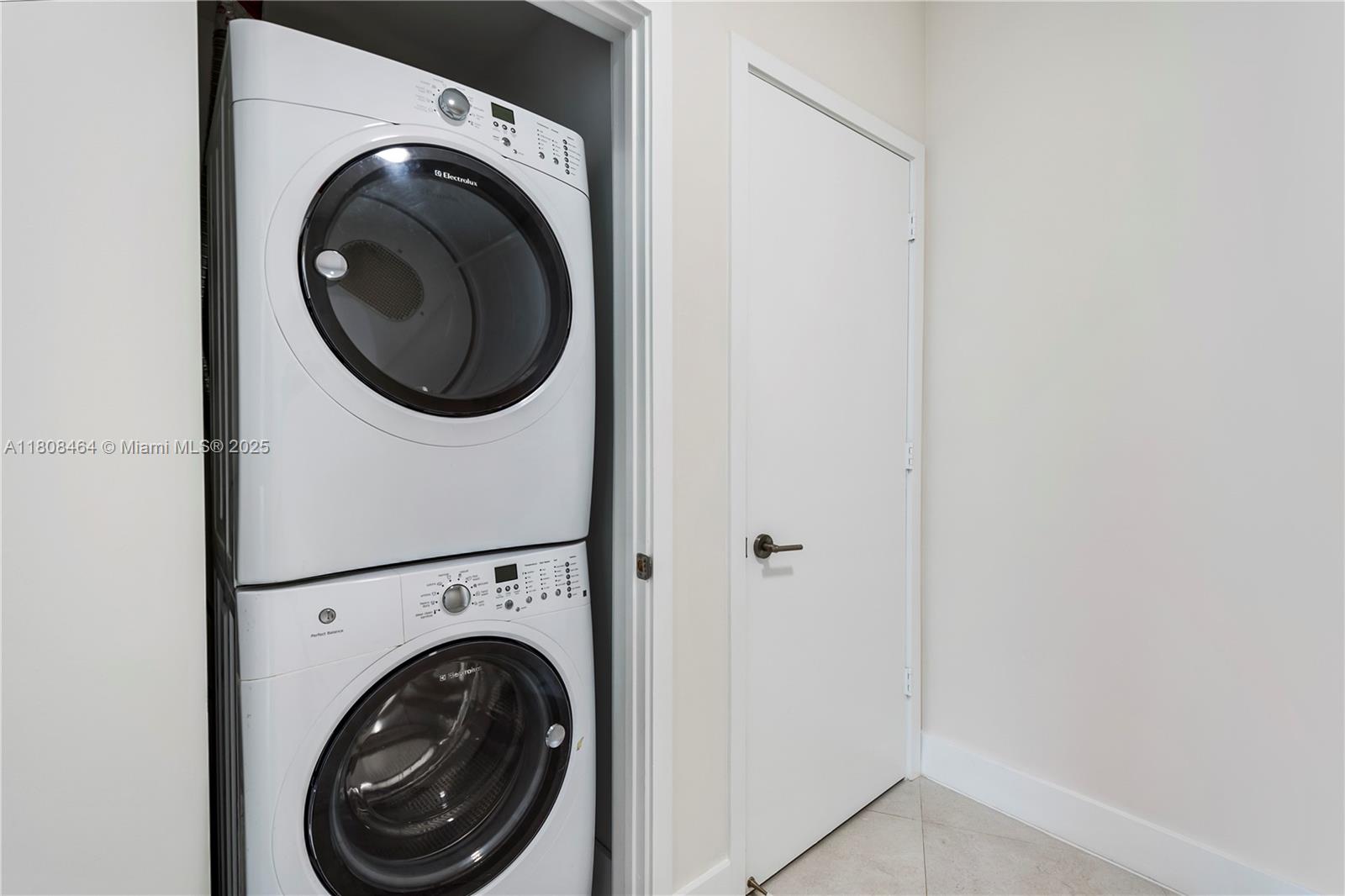 2900 NE 7 Ave #4302, Miami FL 33137