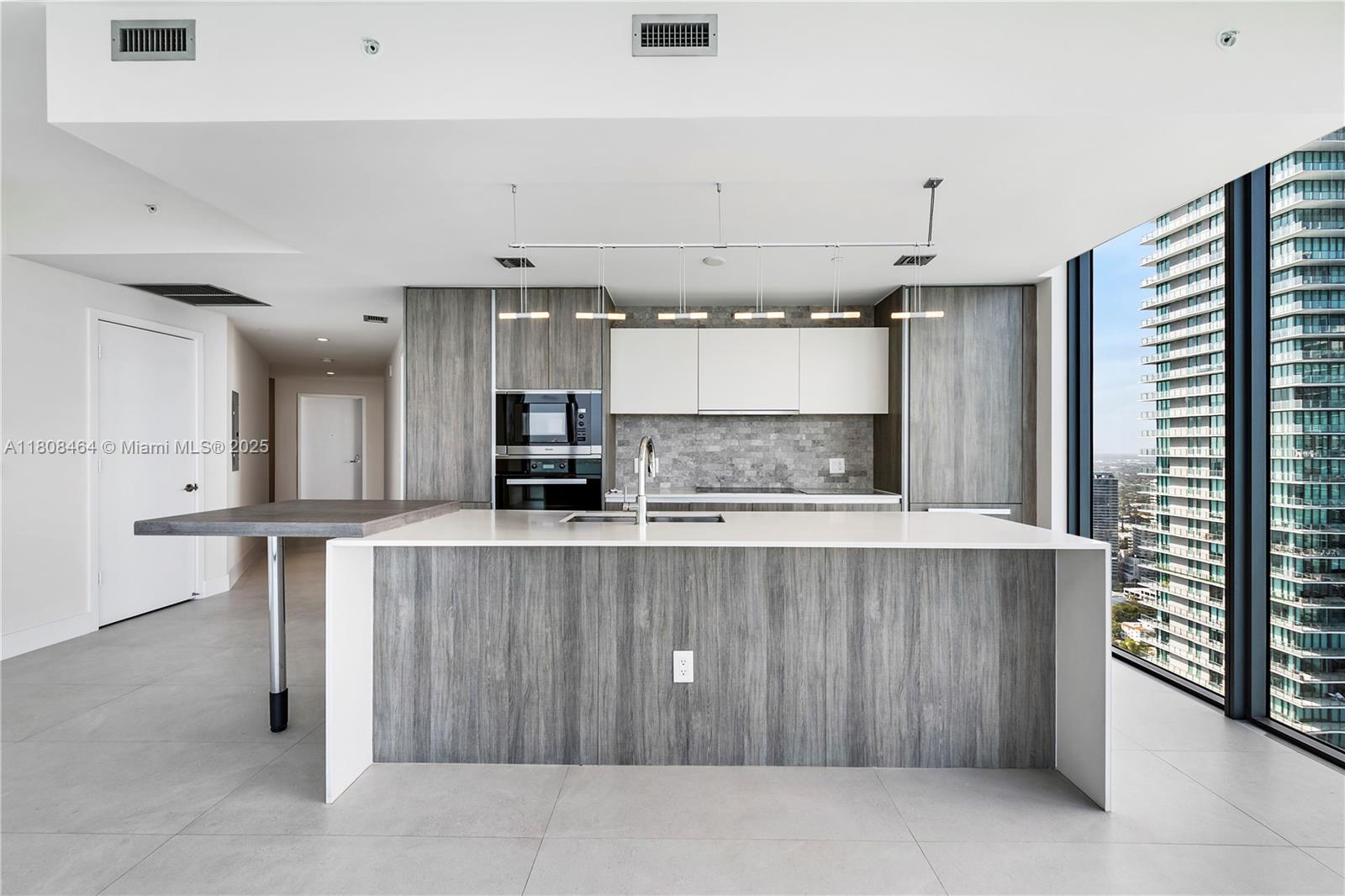 2900 NE 7 Ave #4302, Miami FL 33137