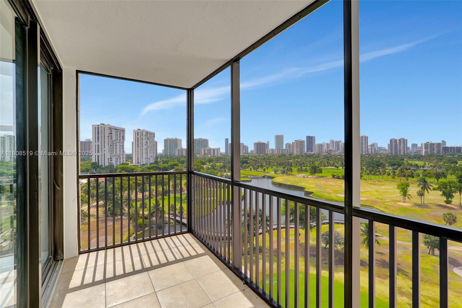 20379 W Country Club Dr #1233, Aventura, Florida image 16