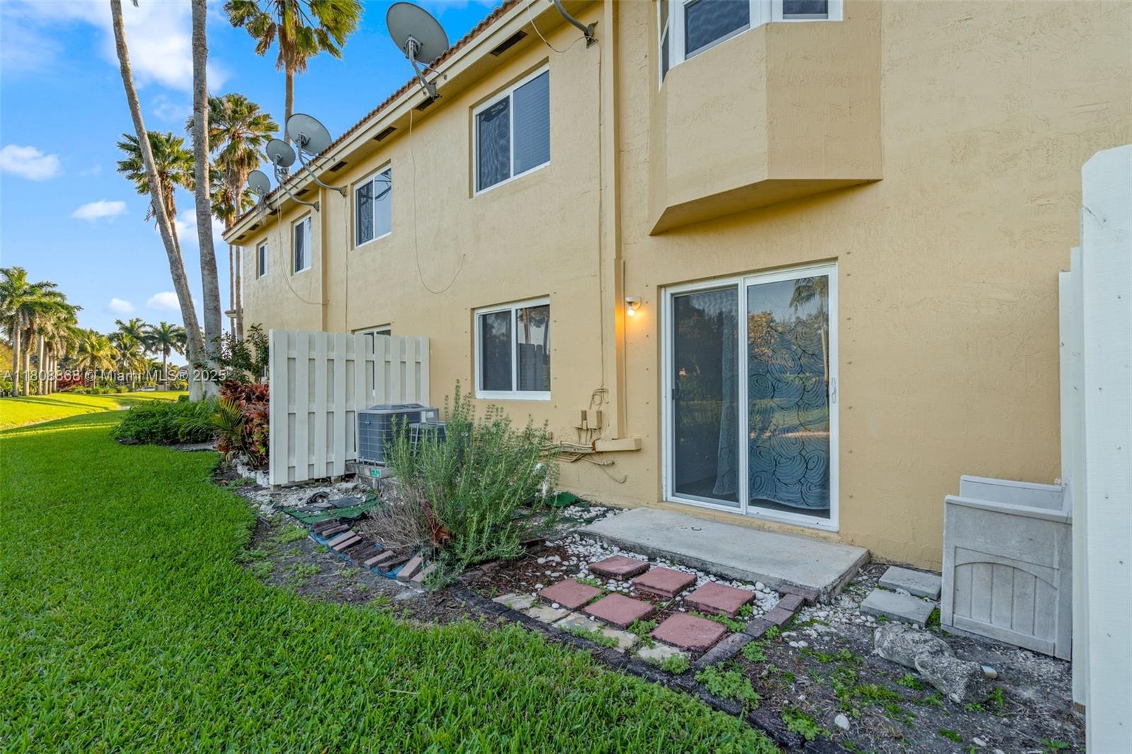 945 NE 34th Ave #103, Homestead, Florida image 25