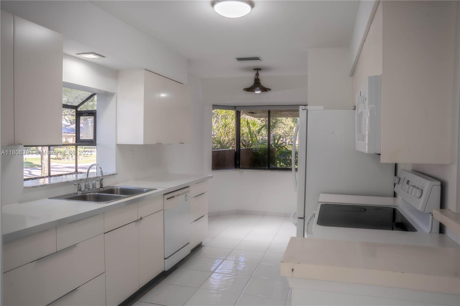 9286 N Chelsea Dr N, Plantation, Florida image 32