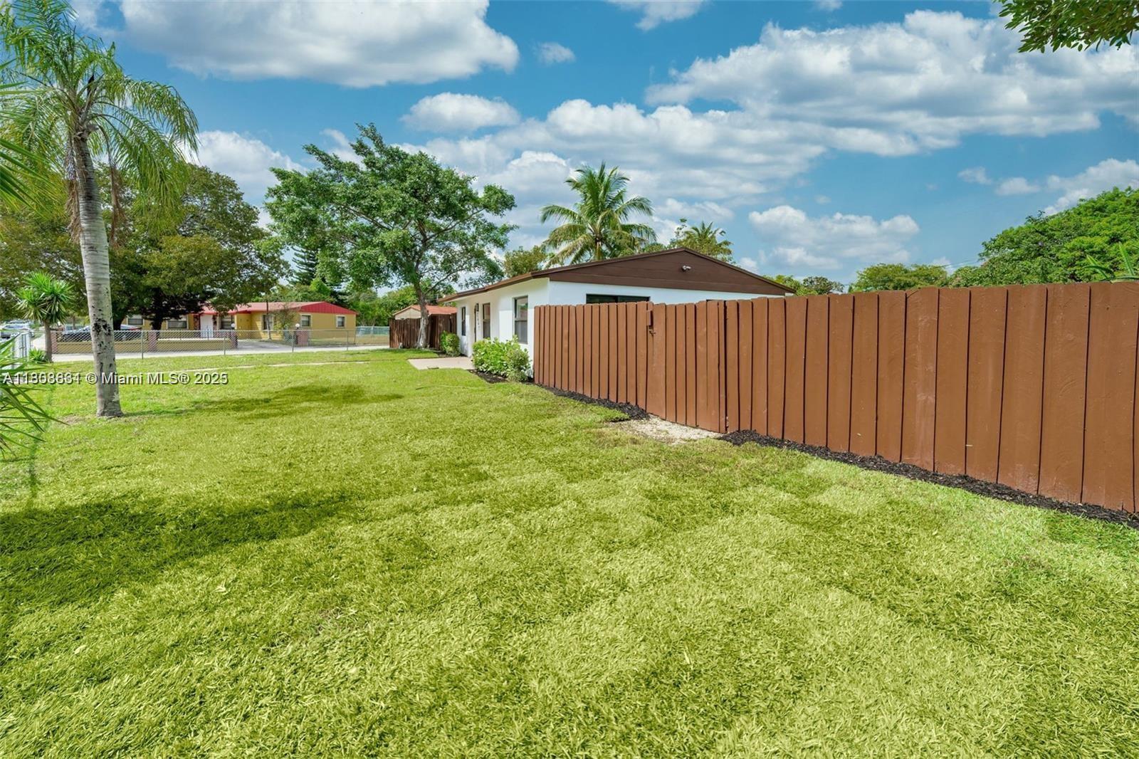 2447 Fletcher St, Hollywood, Florida image 4