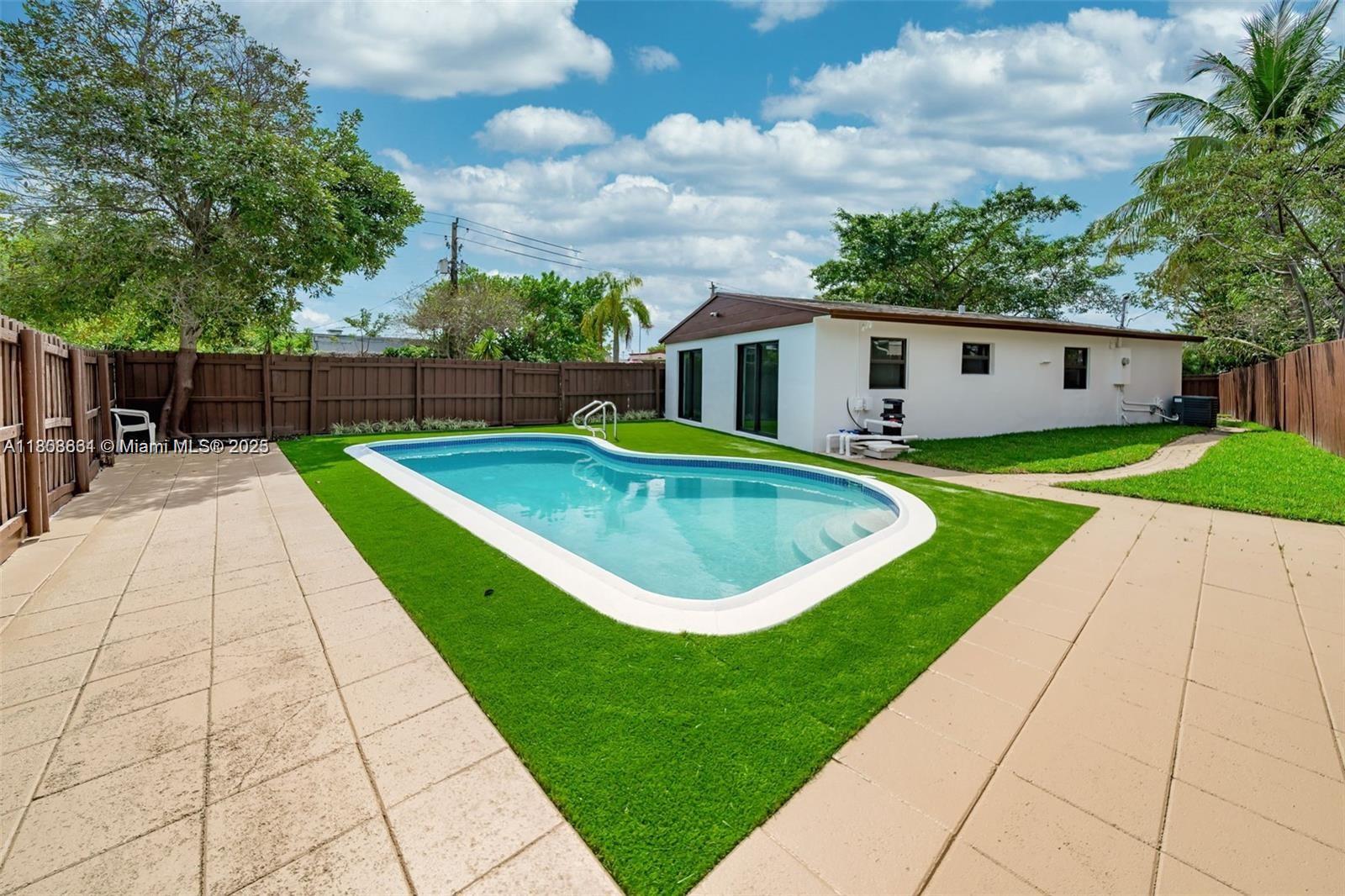2447 Fletcher St, Hollywood, Florida image 7