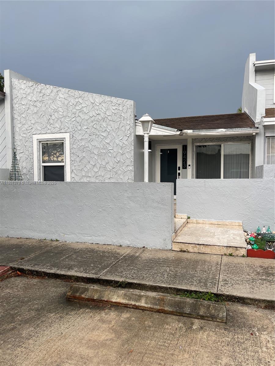 19423 NW 53rd Pl, Miami Gardens, Florida image 3