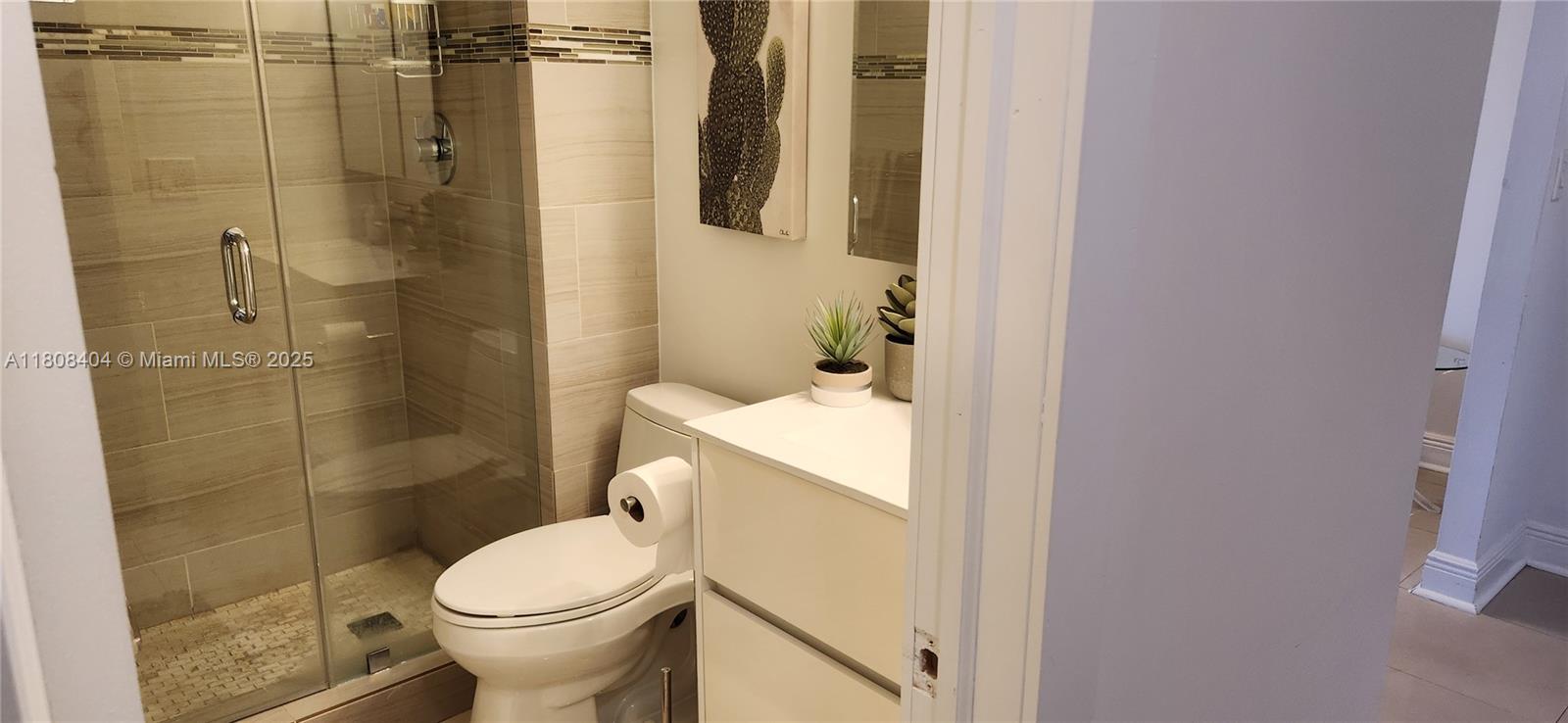 2801 NE 183rd St #1916W, Aventura, Florida image 17