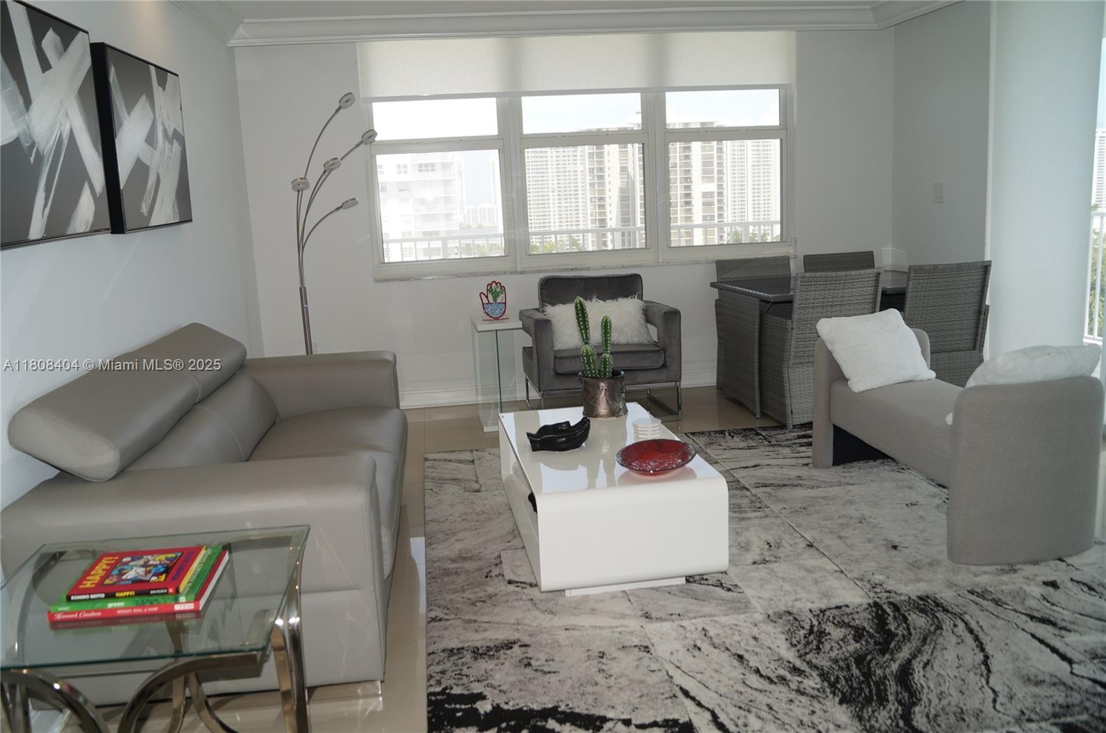 2801 NE 183rd St #1916W, Aventura, Florida image 2