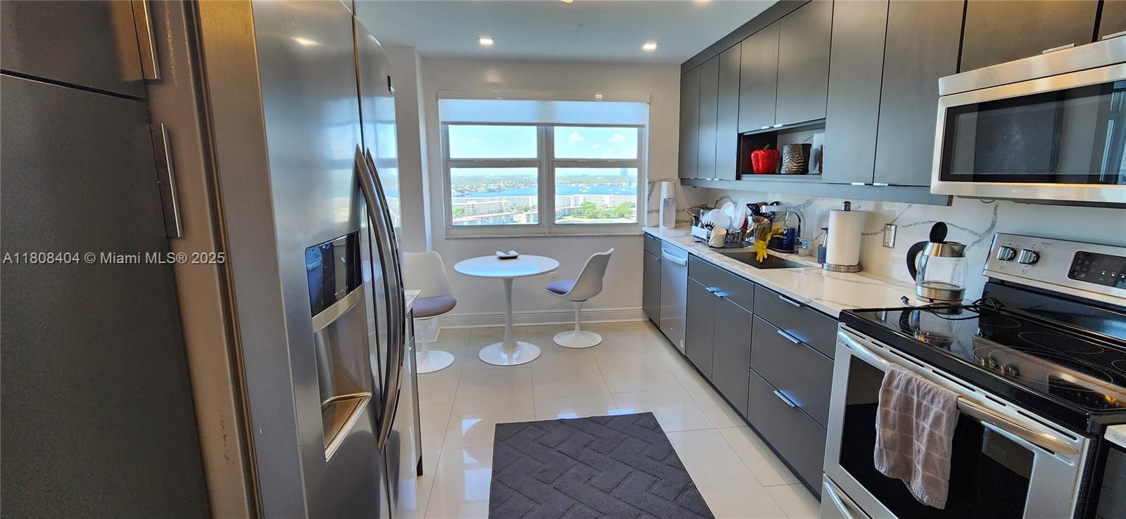 2801 NE 183rd St #1916W, Aventura, Florida image 9