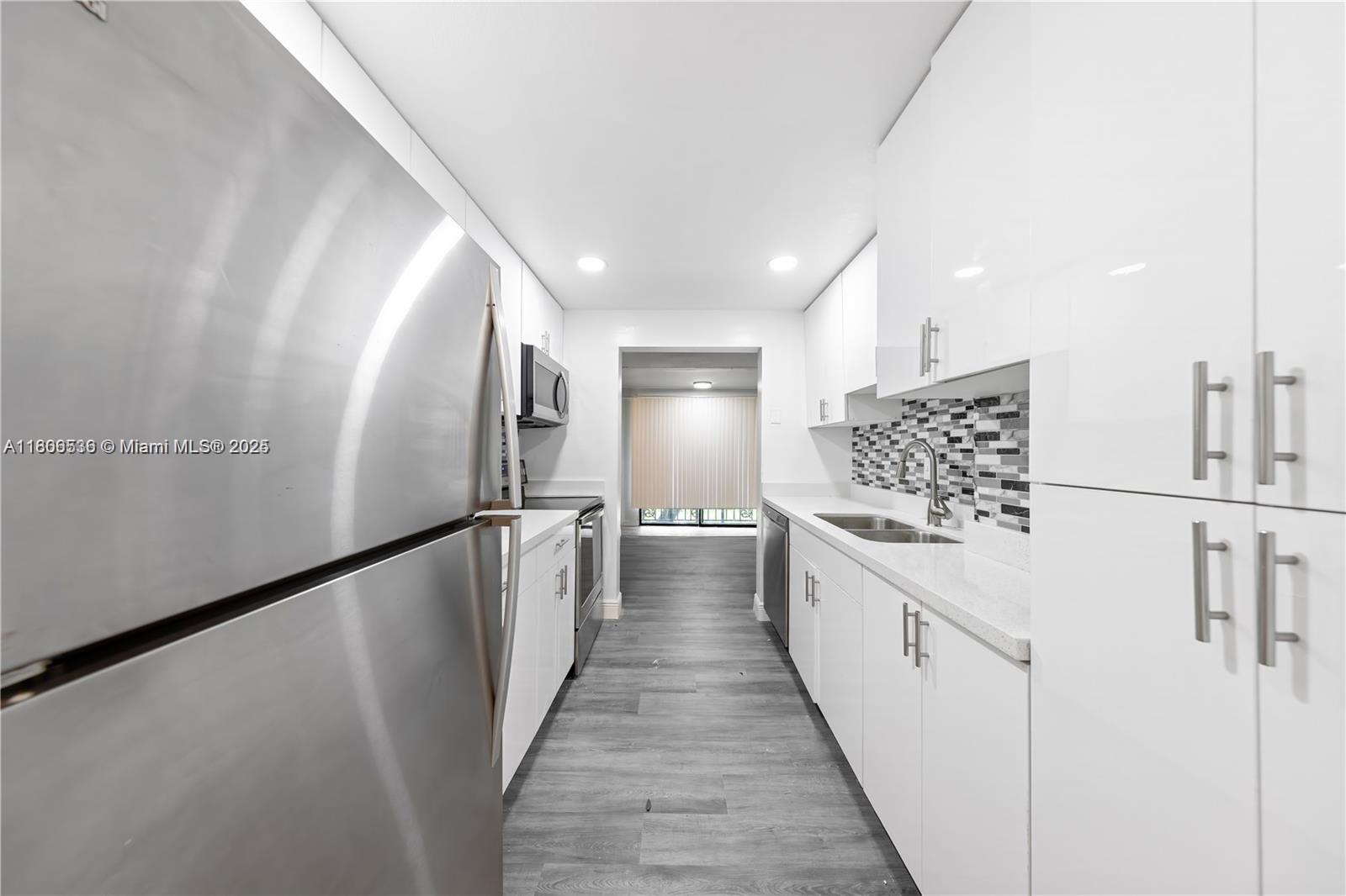 Property photo # 6