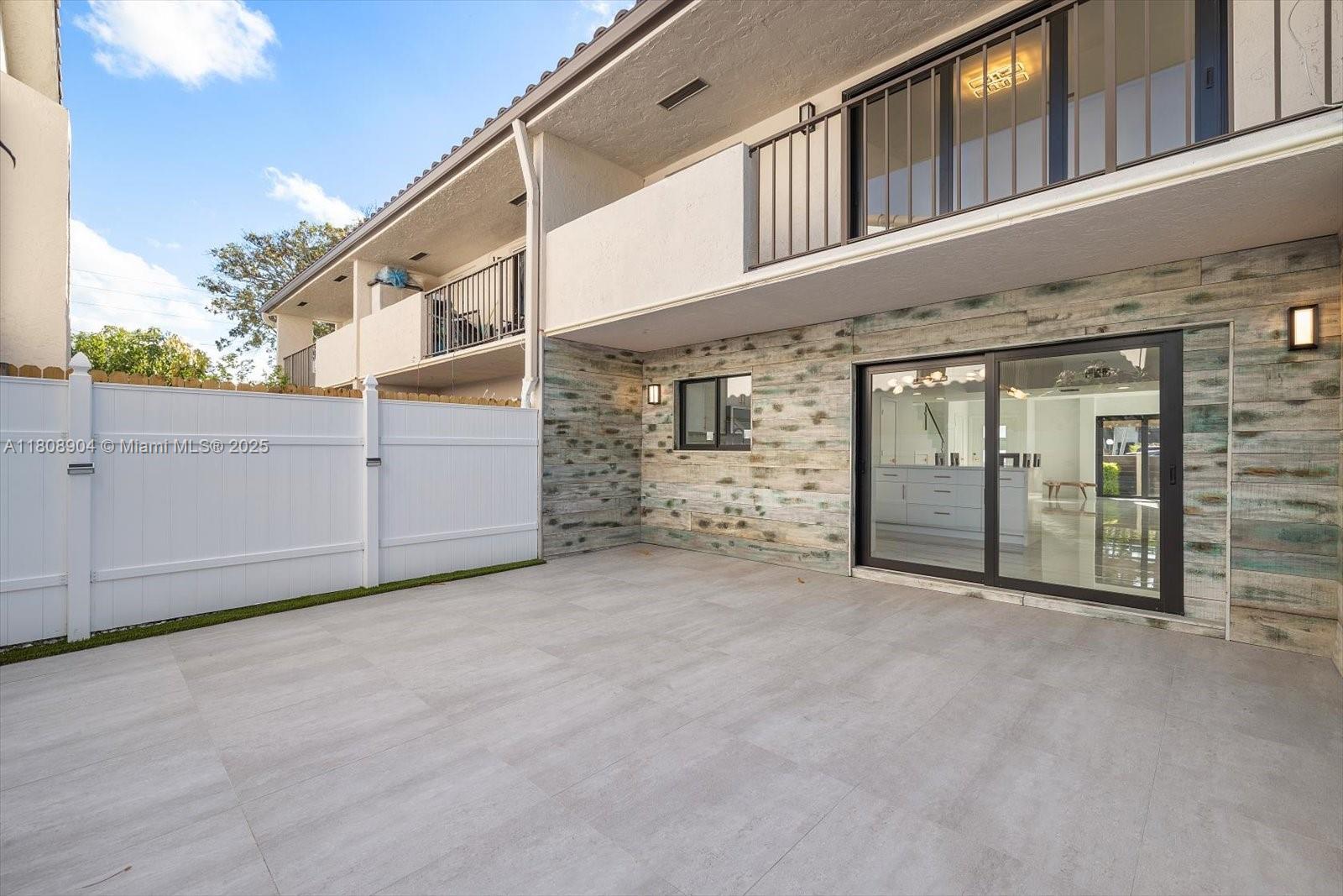 16449 NE 26th Ave #16, North Miami Beach, Florida image 11