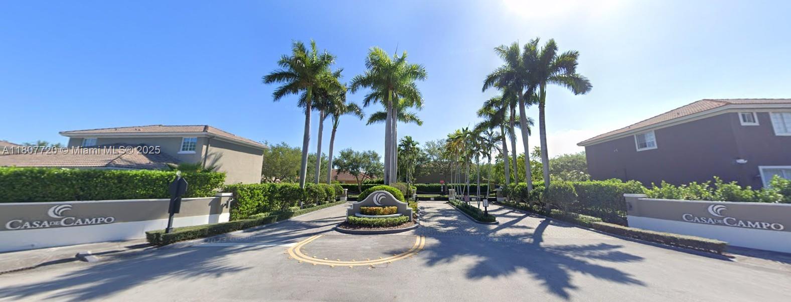9058 SW 161st Ter, Palmetto Bay, Florida image 2