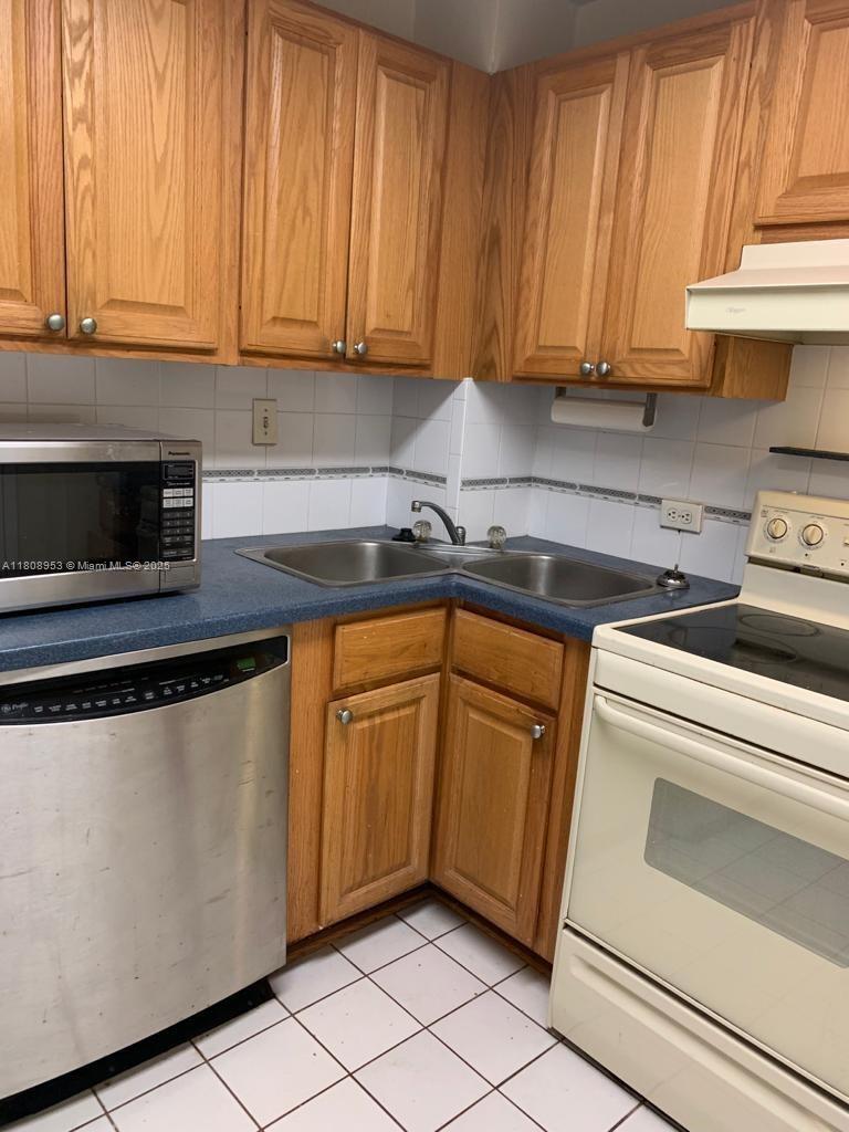 1625 SE 10th Ave #804, Fort Lauderdale, Florida image 5