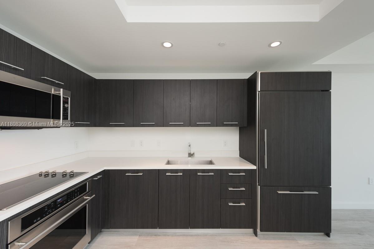 45 SW 9th Street #4105, Miami FL 33130