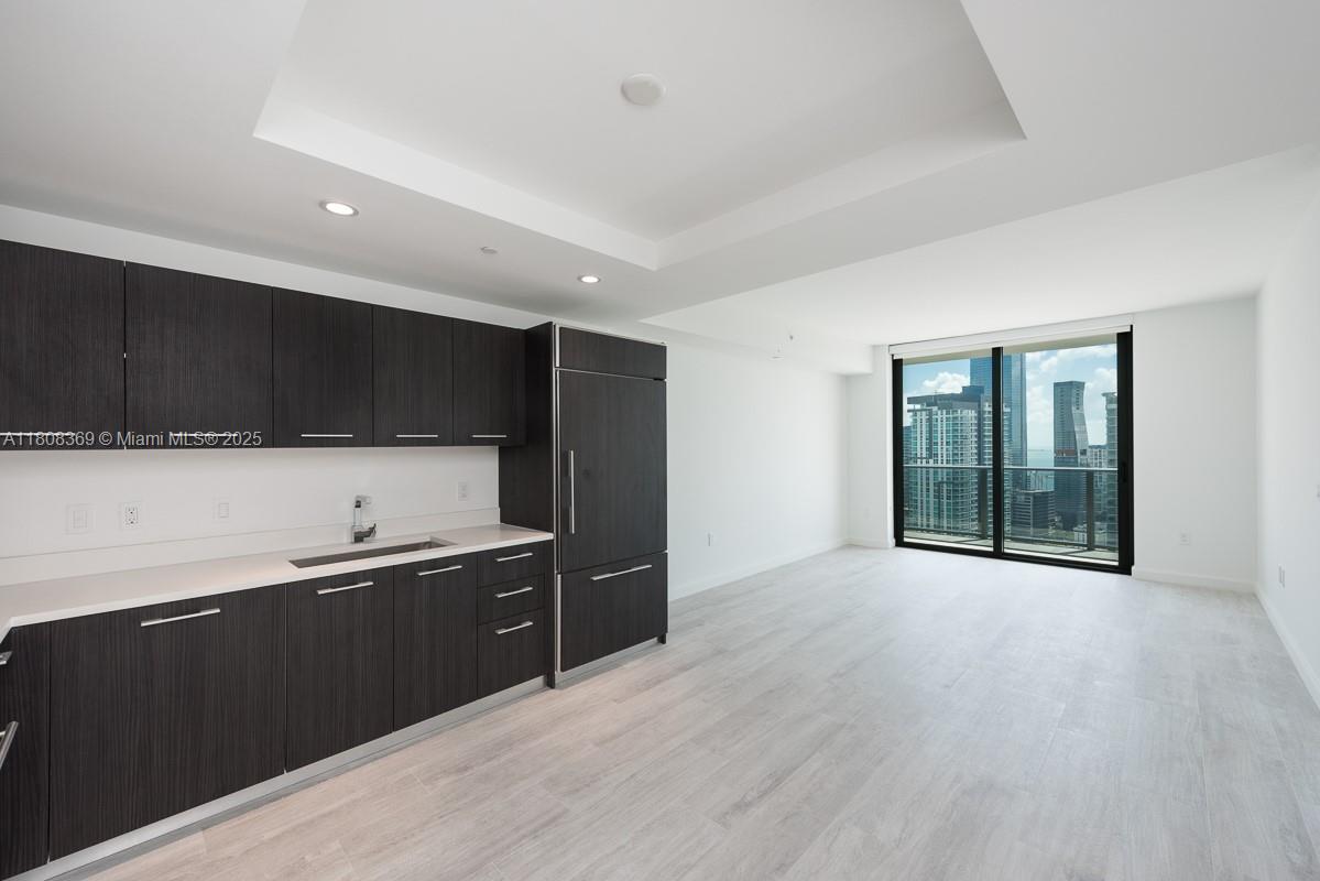 45 SW 9th Street #4105, Miami FL 33130