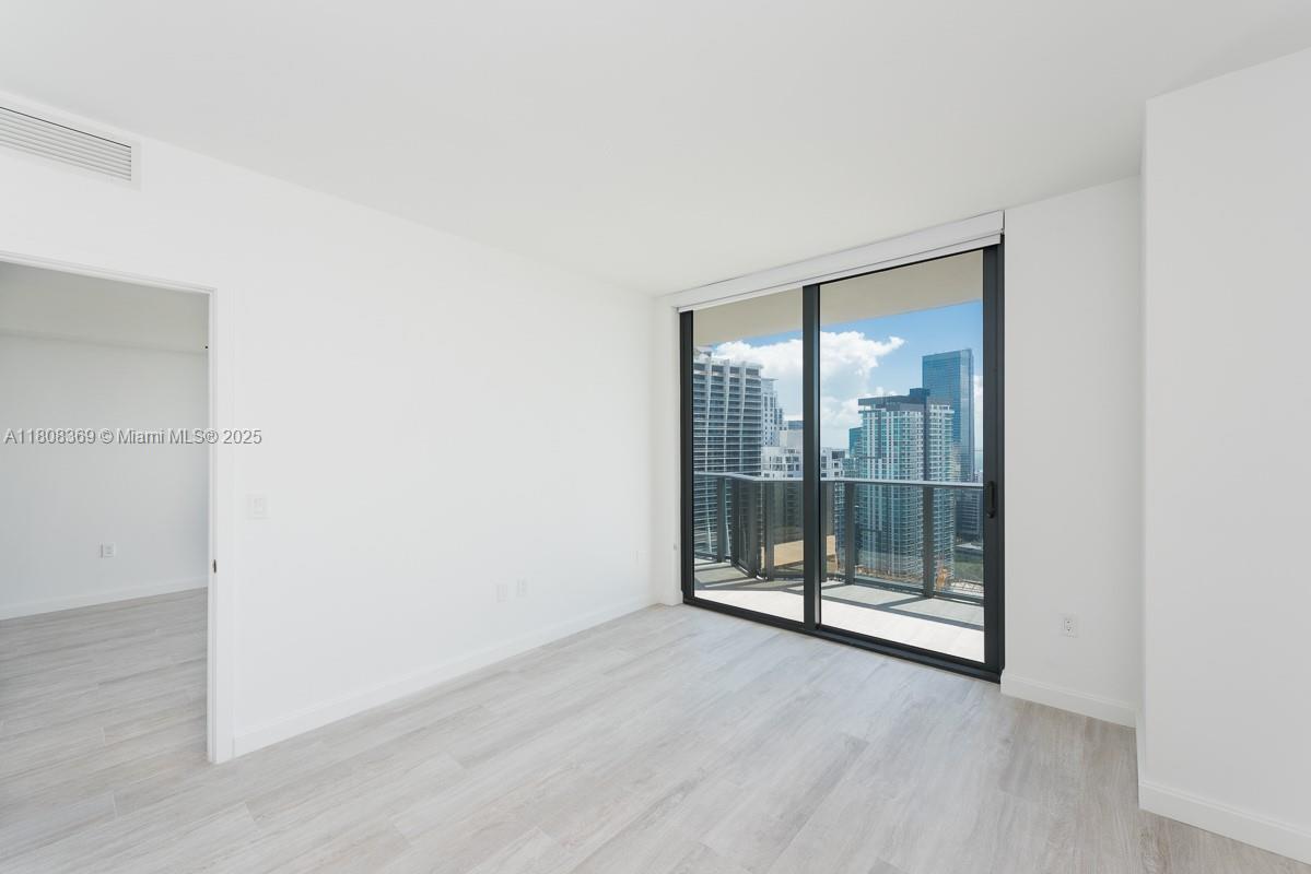 45 SW 9th Street #4105, Miami FL 33130