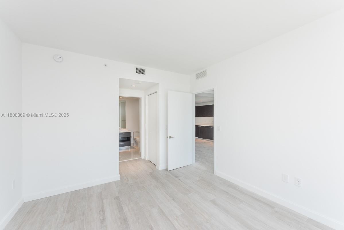 45 SW 9th Street #4105, Miami FL 33130