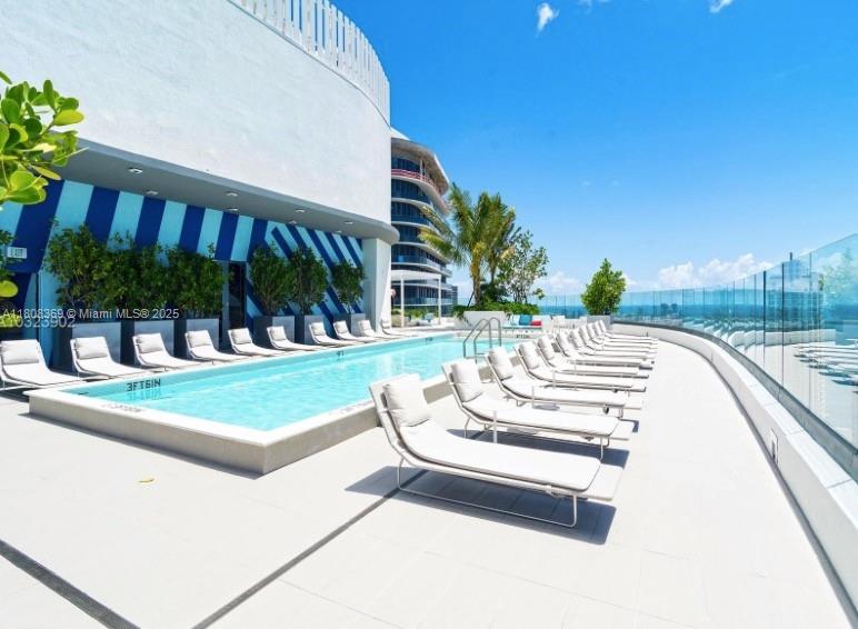45 SW 9th Street #4105, Miami FL 33130