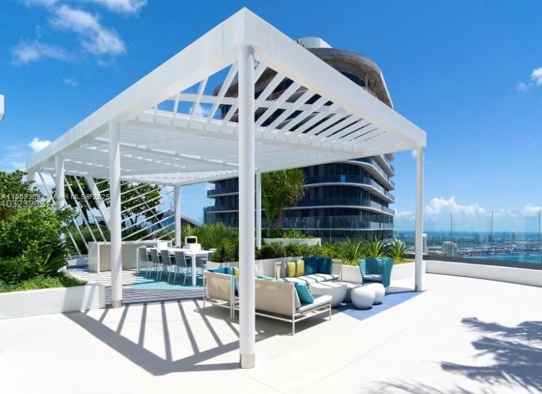 45 SW 9th Street #4105, Miami FL 33130