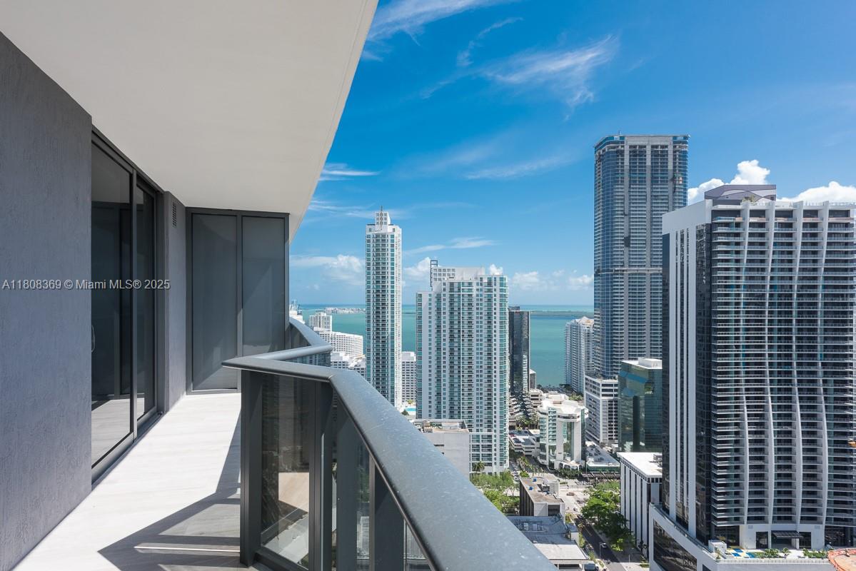 45 SW 9th Street #4105, Miami FL 33130