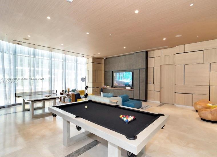 45 SW 9th Street #4105, Miami FL 33130
