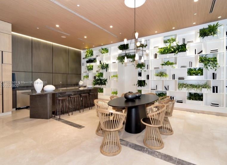 45 SW 9th Street #4105, Miami FL 33130