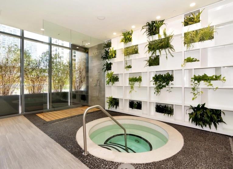45 SW 9th Street #4105, Miami FL 33130
