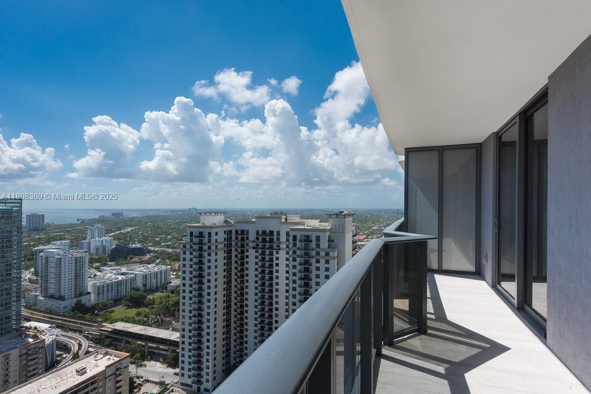 45 SW 9th Street #4105, Miami FL 33130