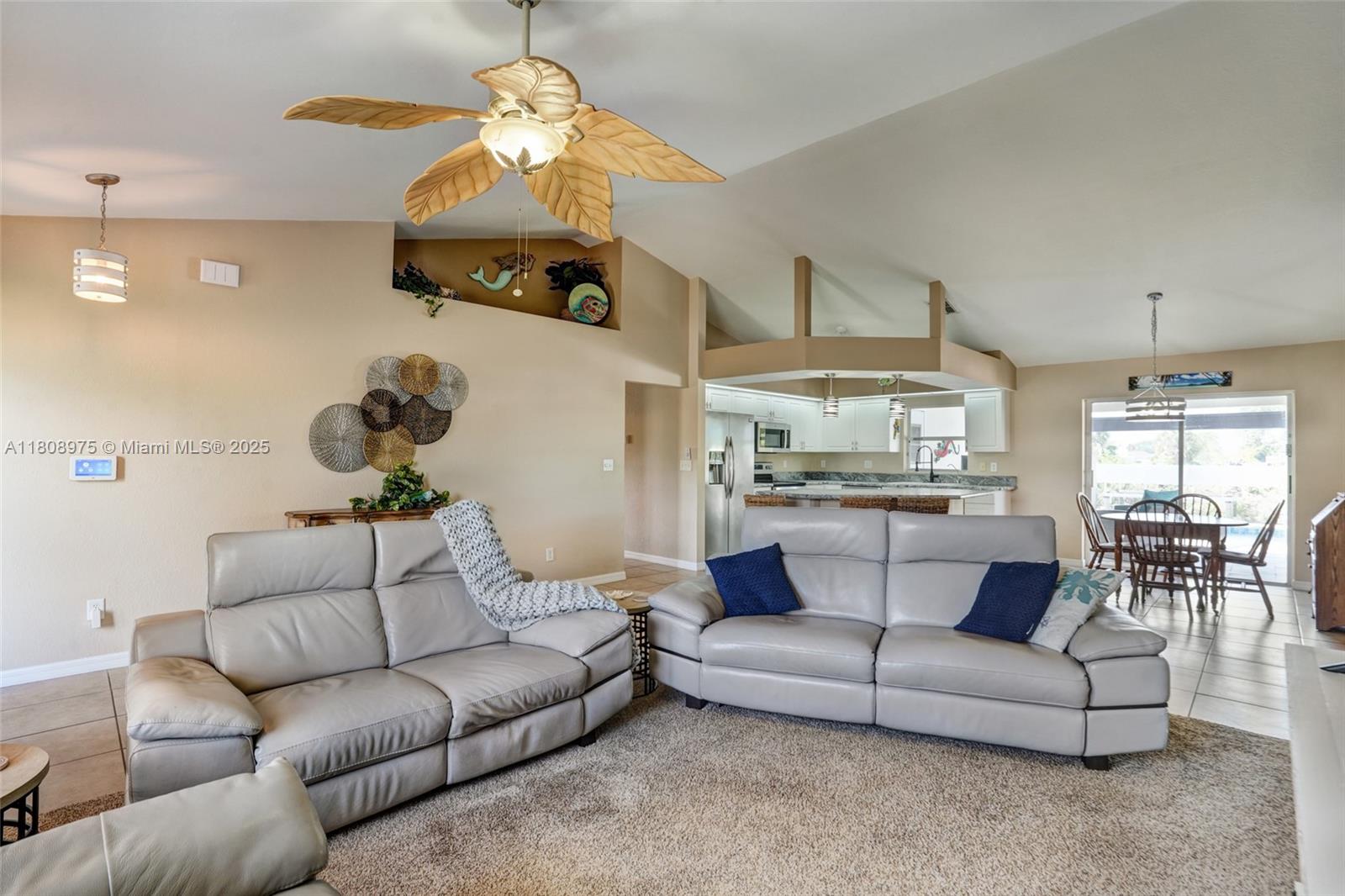 Residential, Cape Coral, Florida image 11