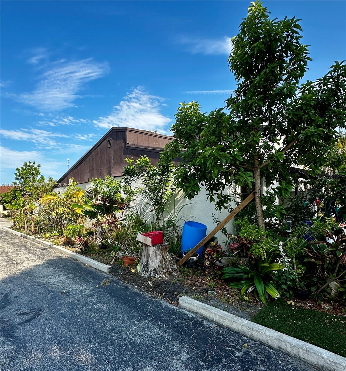 3601 SW 68th Way, Miramar, Florida image 2