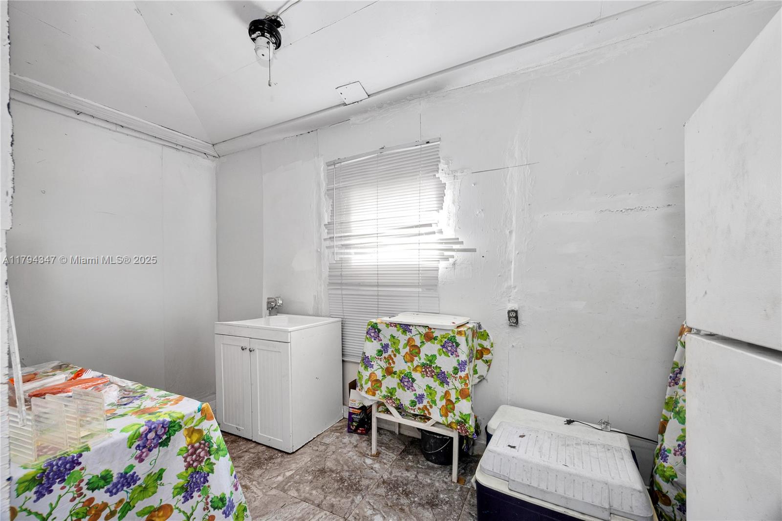 744 NW 54th St, Miami, Florida image 17
