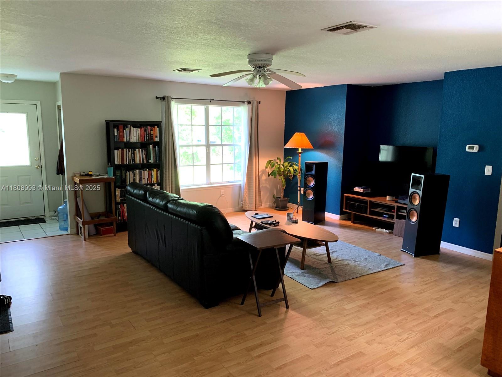 325 E Plymouth, Deland, Florida image 11