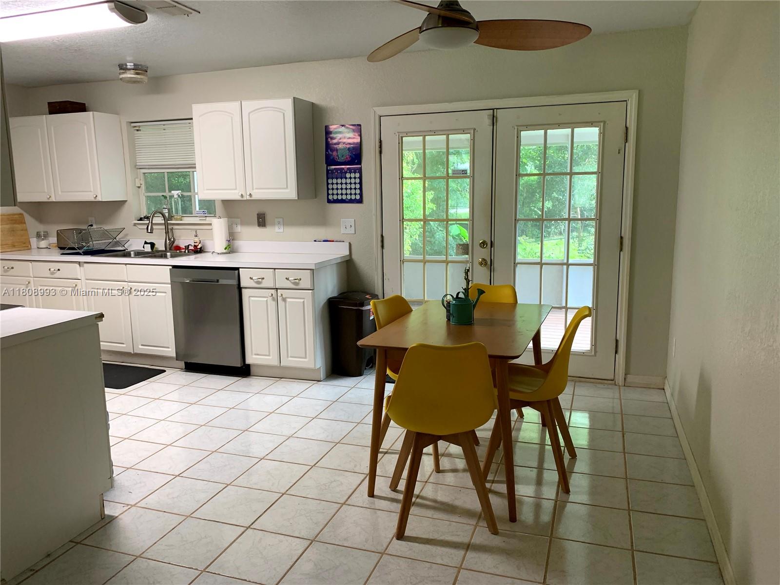 325 E Plymouth, Deland, Florida image 19