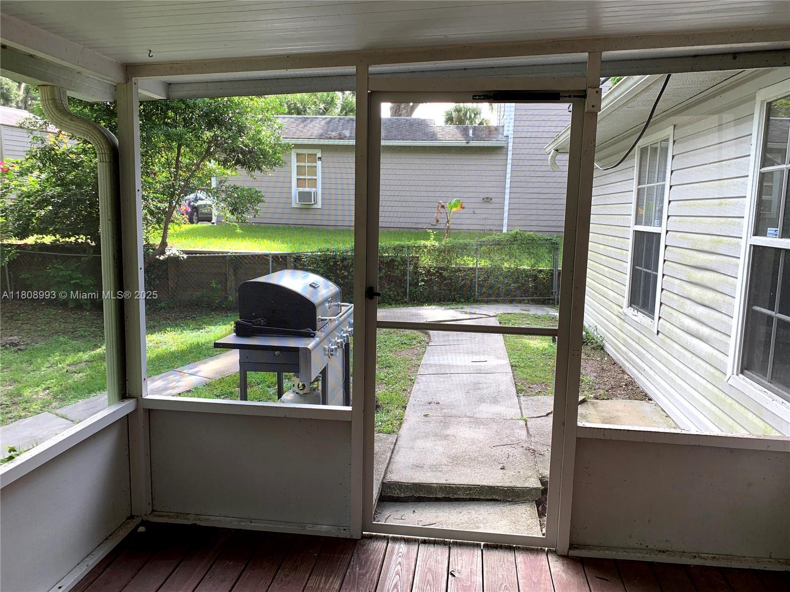 325 E Plymouth, Deland, Florida image 38