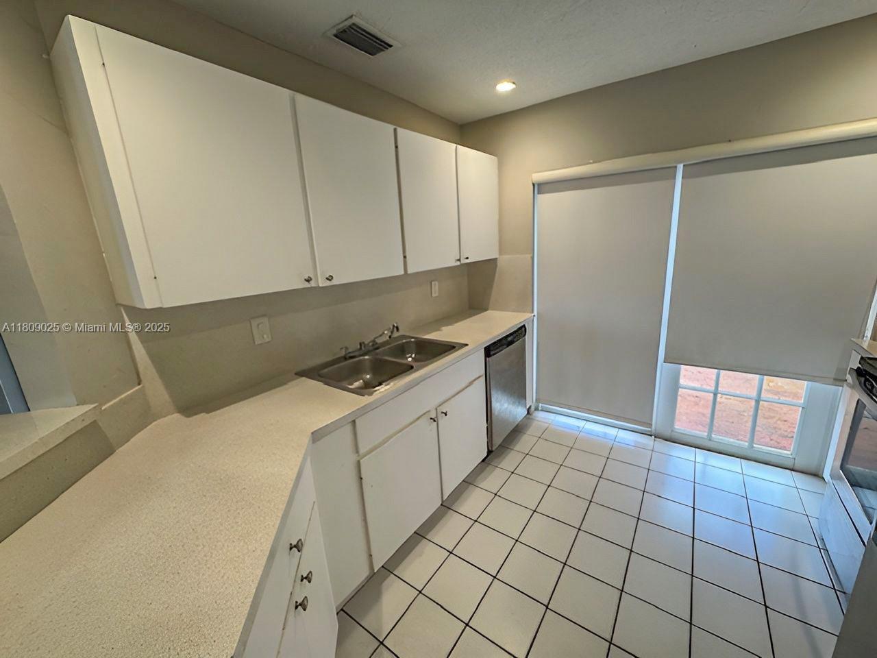 12873 SW 65th Ter, Miami, Florida image 9
