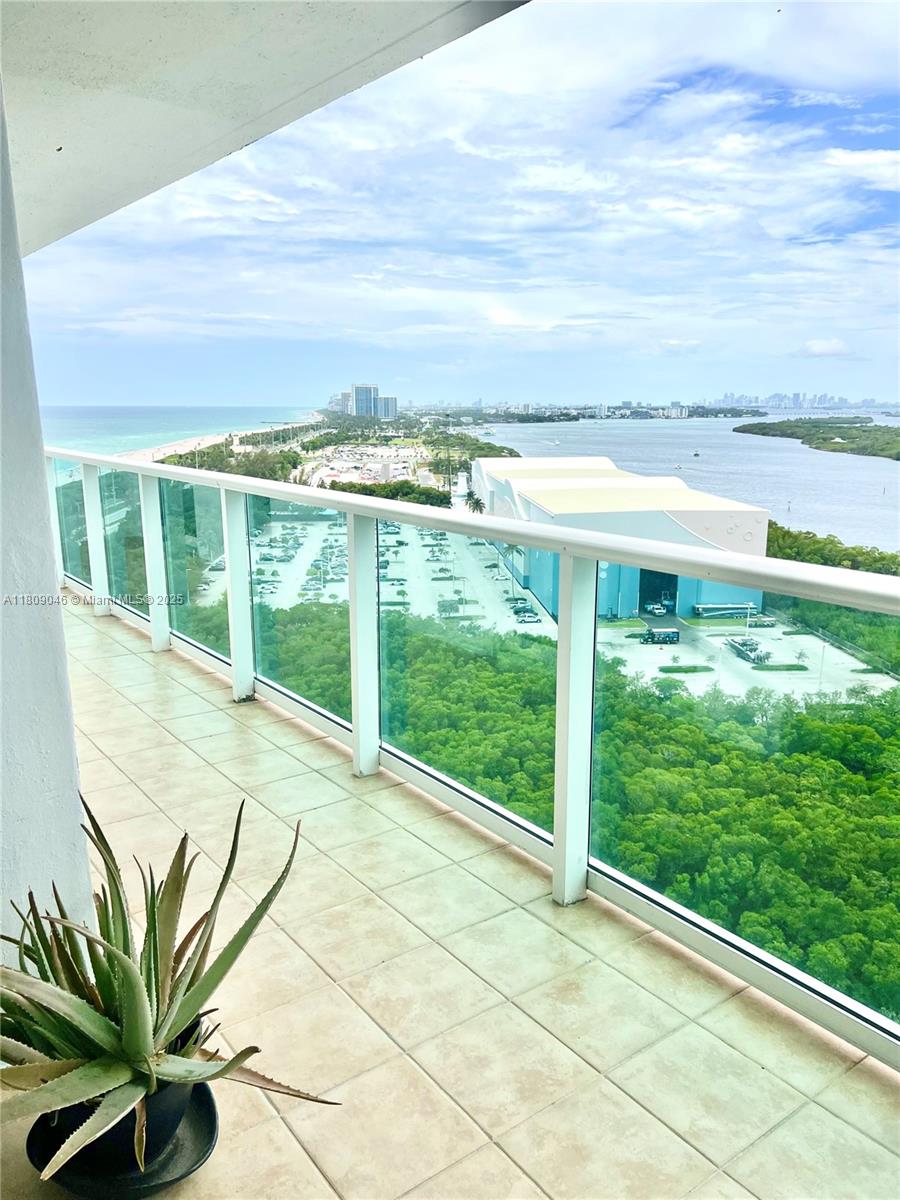 100 Bayview Dr #1919, Sunny Isles Beach, Florida image 1