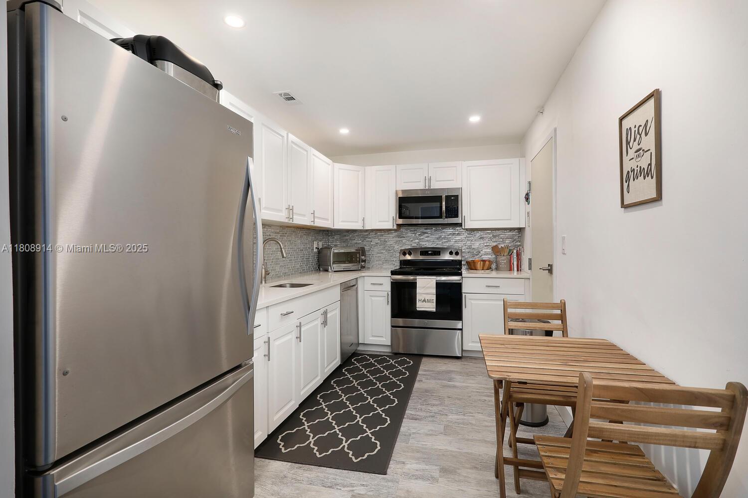 Property photo # 6