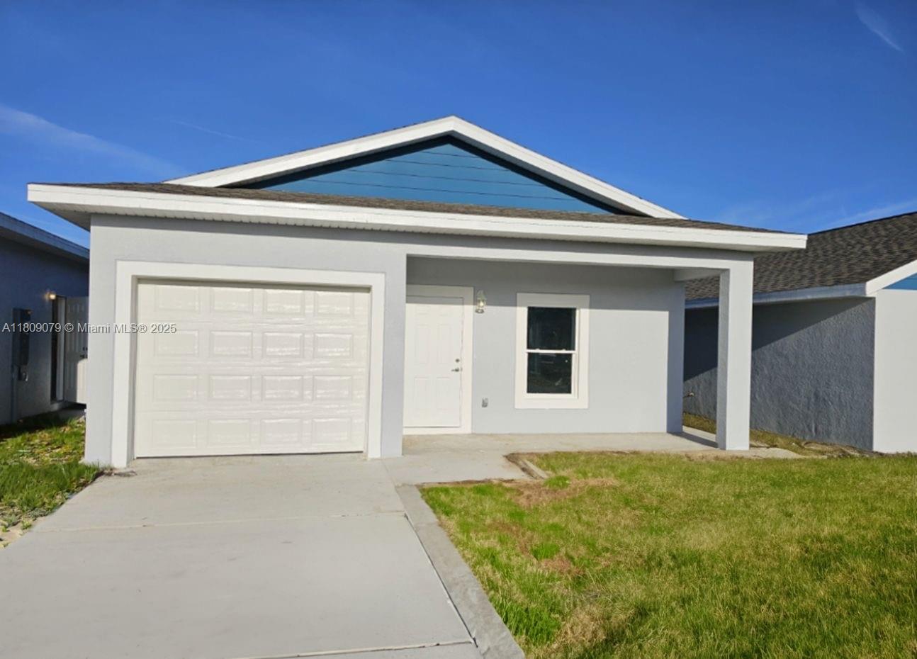 703 Salamanca Ct, Sebring, Florida image 1