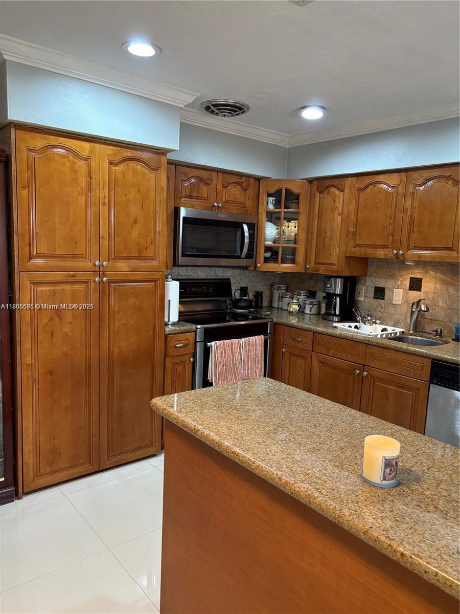 7430 Buchanan St, Hollywood, Florida image 9
