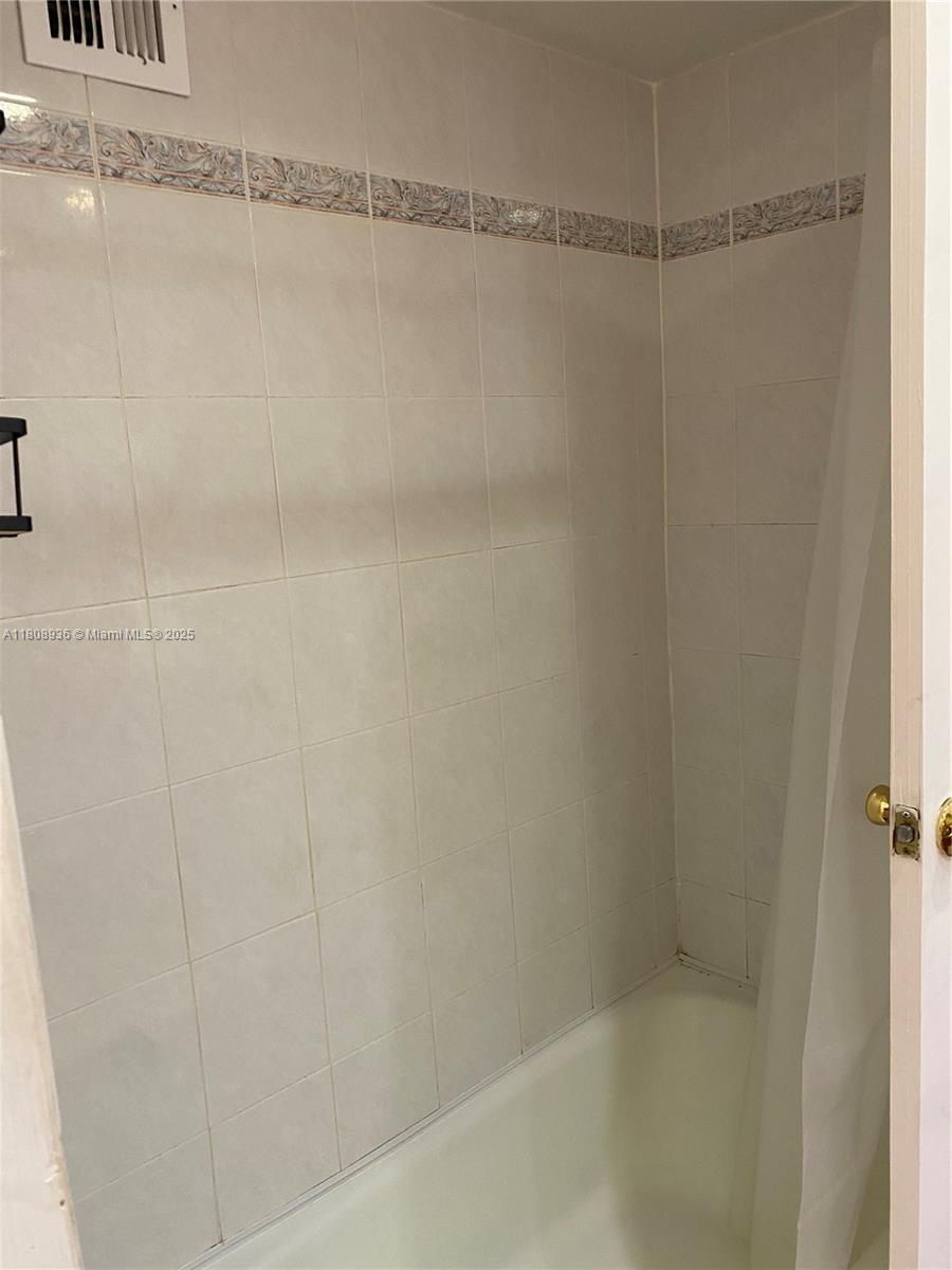 1424 SE 15th St #45, Fort Lauderdale, Florida image 14