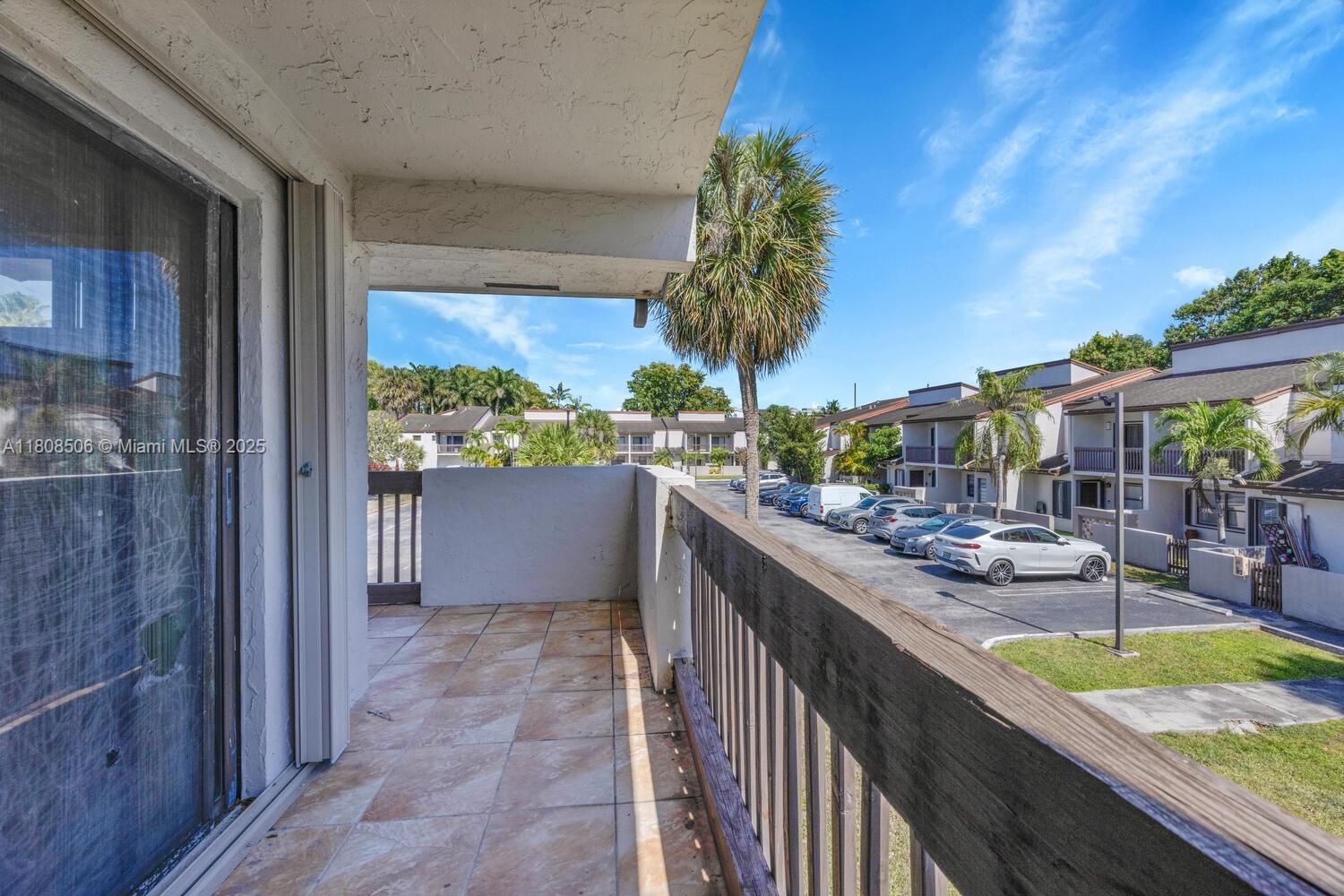 10000 NW 41st St #25, Doral, Florida image 24