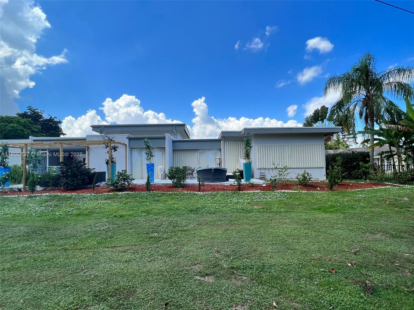 3210 E Medinah Cir E, Lake Worth, Florida image 8