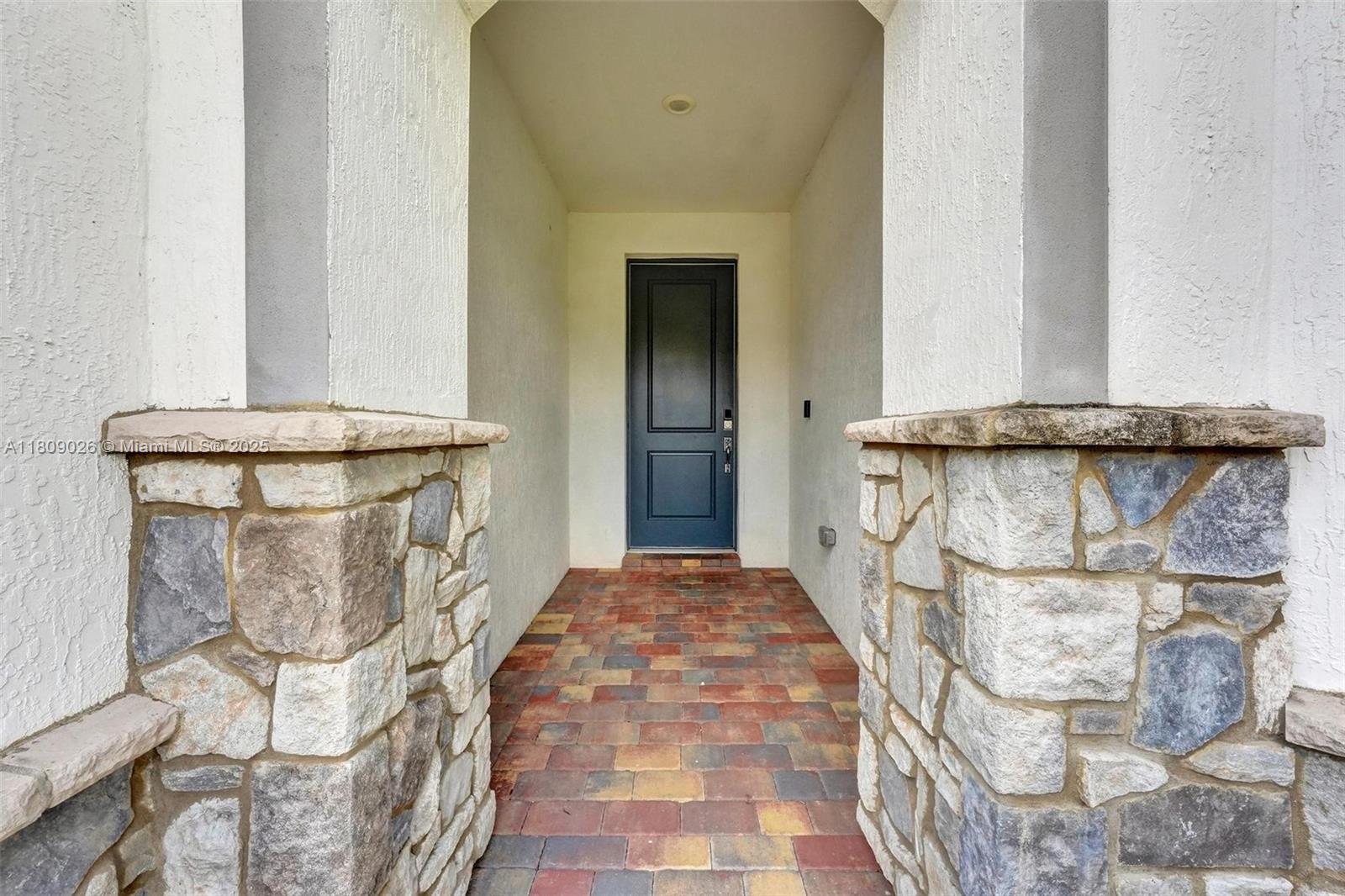 8324 Catria Ln, Lake Worth, Florida image 2
