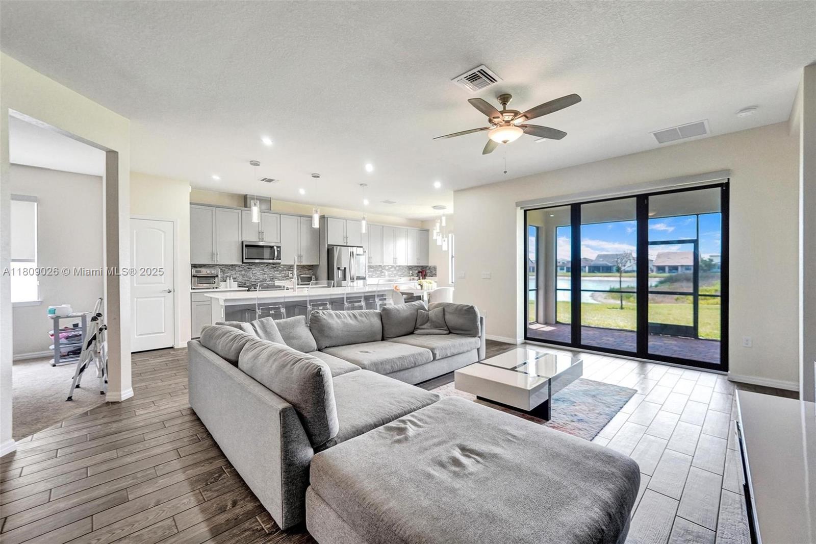 8324 Catria Ln, Lake Worth, Florida image 33