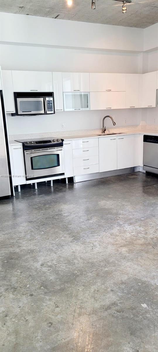Property photo # 6
